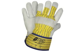 PRO_7-8_25_PRZEGLAD_POROWNAWCZY_REKAWICE_CHRONIACE_FOT_7_Nitras_Poseidon_1403C